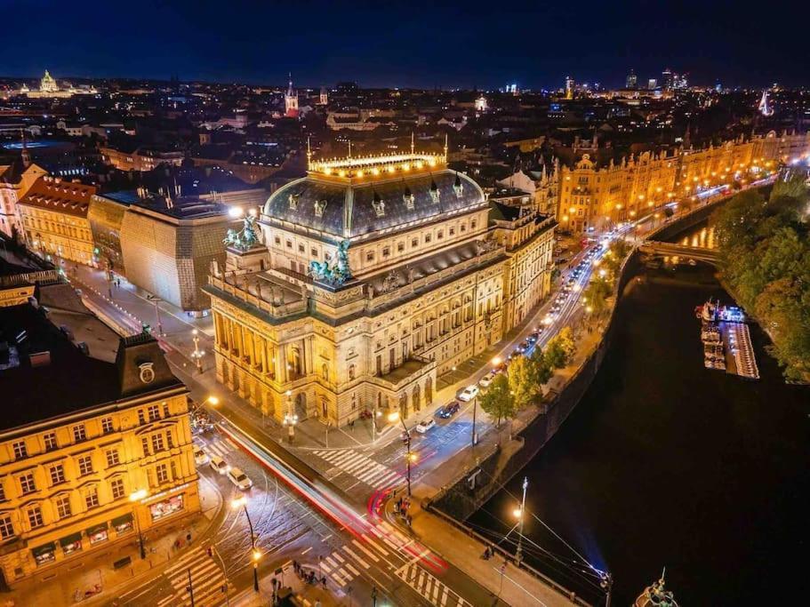 Fabulous River View Studio In The Heart Of Prague Extérieur photo