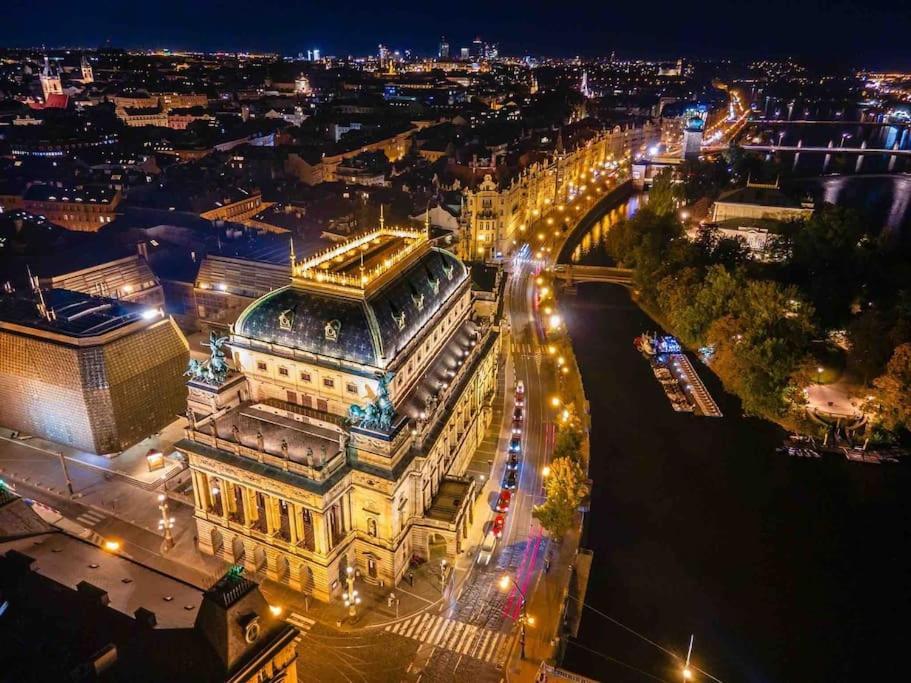 Fabulous River View Studio In The Heart Of Prague Extérieur photo